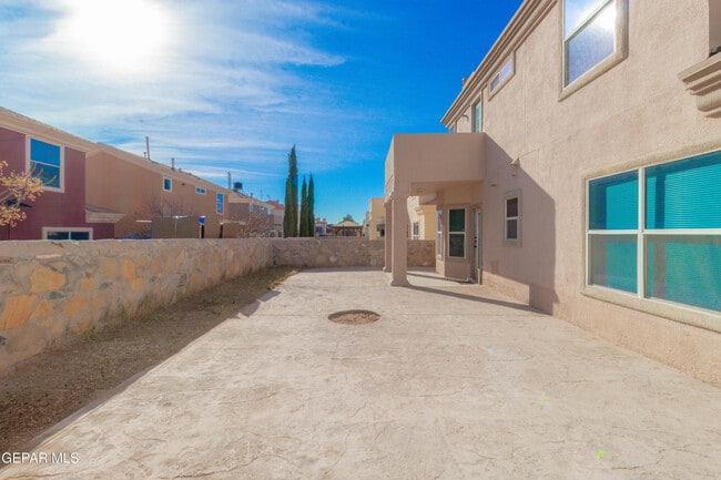 Building Photo - 3712 Prairie Rose St