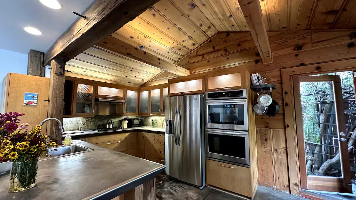 Building Photo - 3617 Maplewood Ave