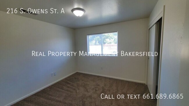 Building Photo - 216 S Owens St