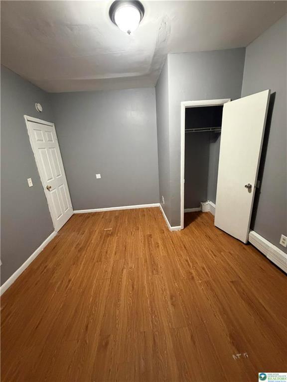 Building Photo - 626 Oak St