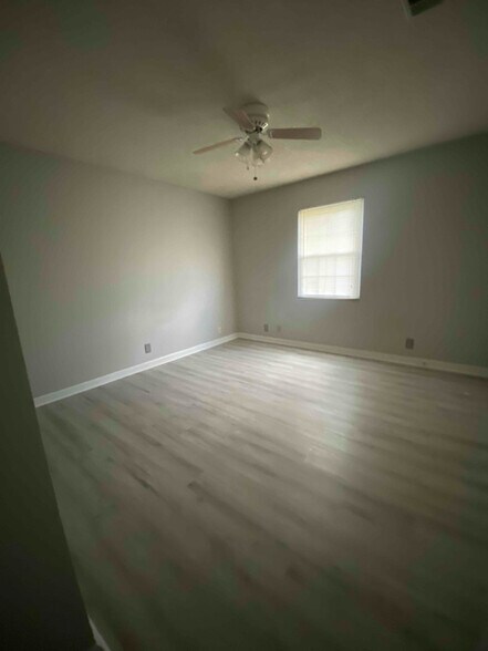 Building Photo - 3121 Kinwood Dr