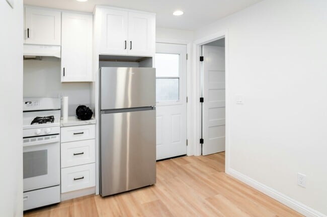 Building Photo - 3732 Cowley Way