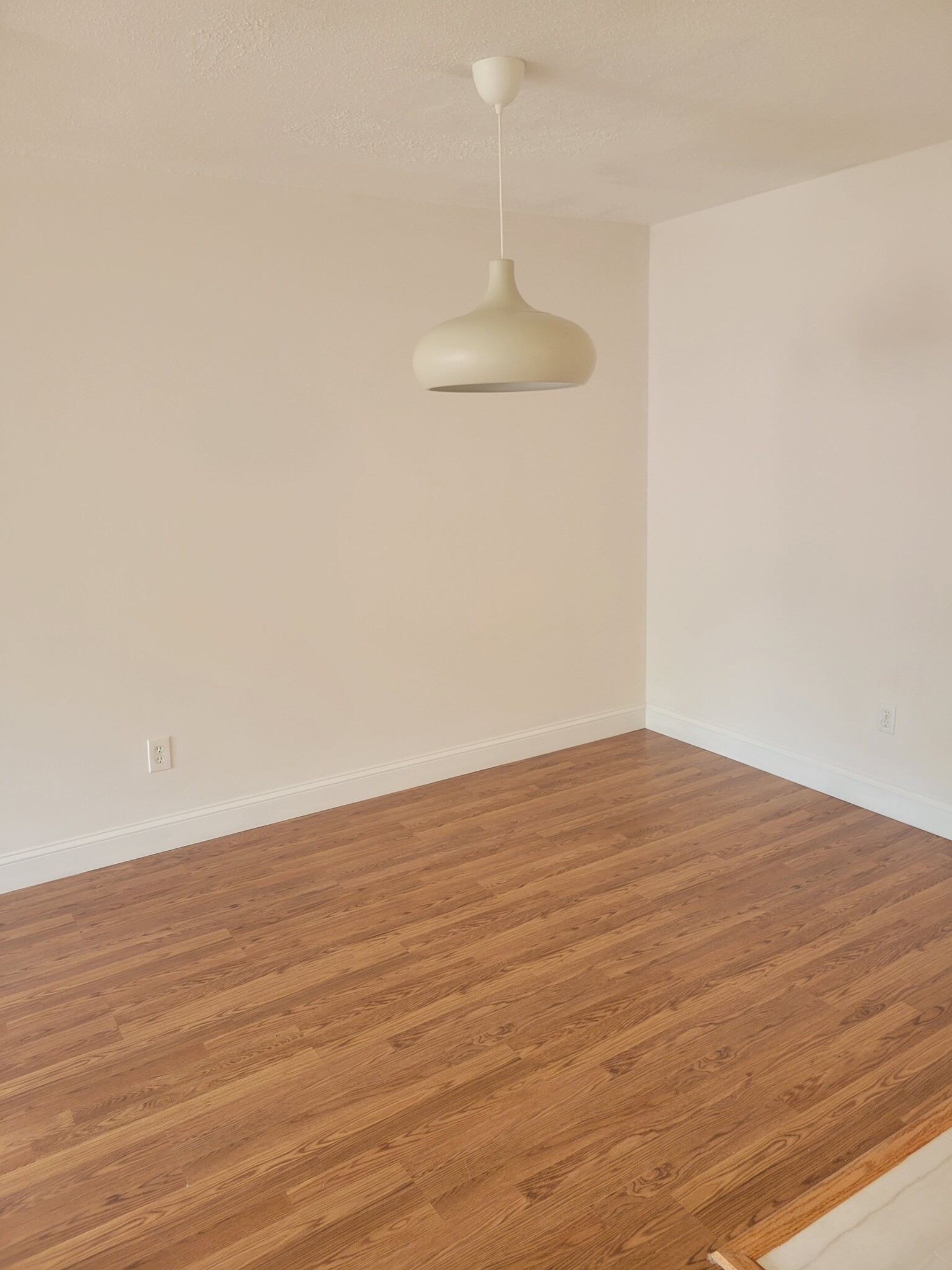 Building Photo - 1 Greenbriar Dr