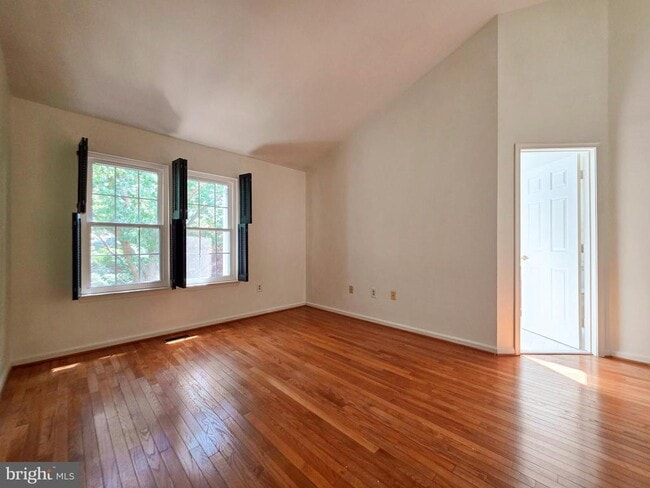 Building Photo - 3809 Elbert Ave