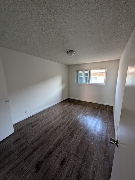 Building Photo - 383 N Prospero Dr