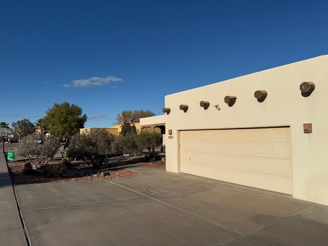 Building Photo - 3878 Stoneybrook Cir