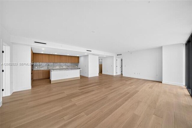 Building Photo - 1176 97th St