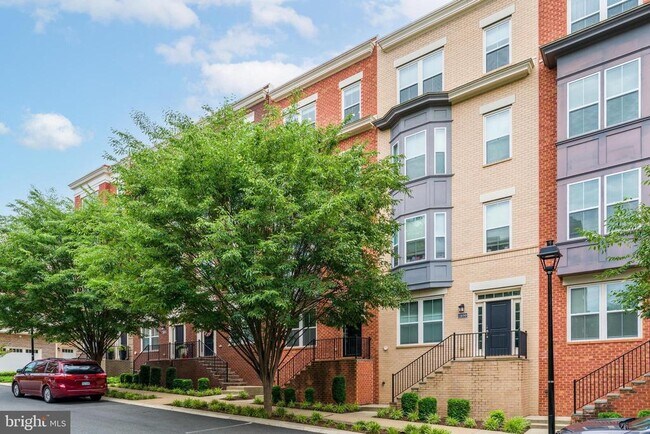 Building Photo - 11692 Sunrise Square Pl