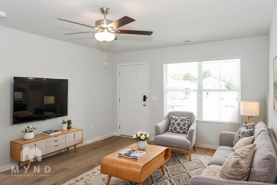 Building Photo - 161 Olde Hearth Rd