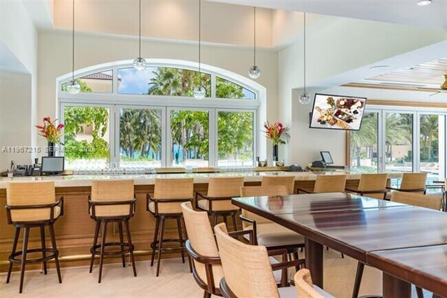 Building Photo - 789 Crandon Blvd