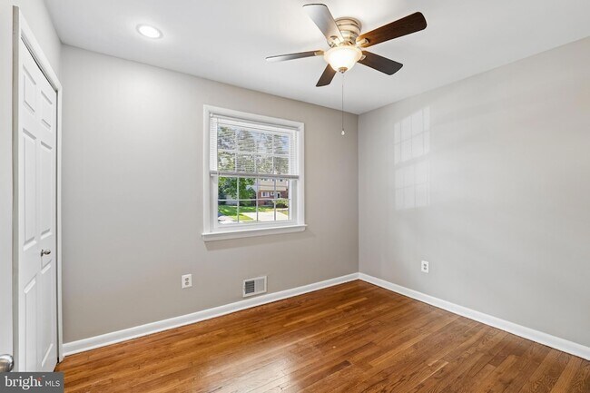 Building Photo - 1103 Playford Ln