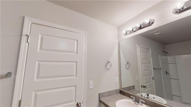 Building Photo - 4048 Kingsbrook Blvd