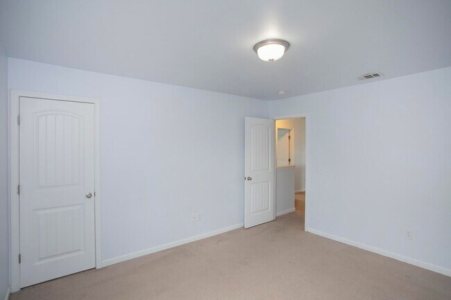 Building Photo - 3601 Harpeth Springs Dr