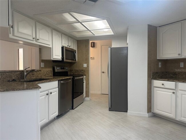 Building Photo - 8618 Woodbridge Dr