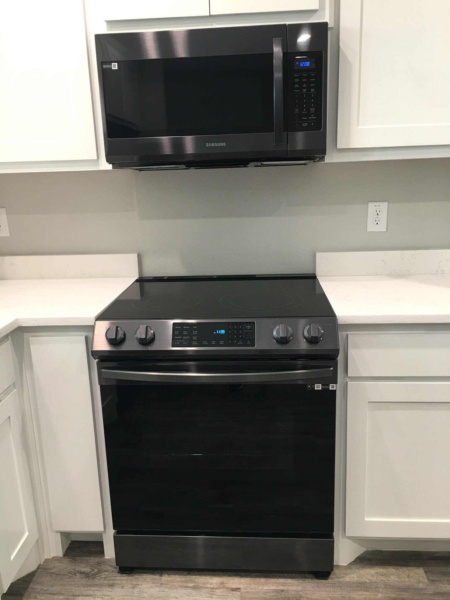 Building Photo - 709 W Woodard St