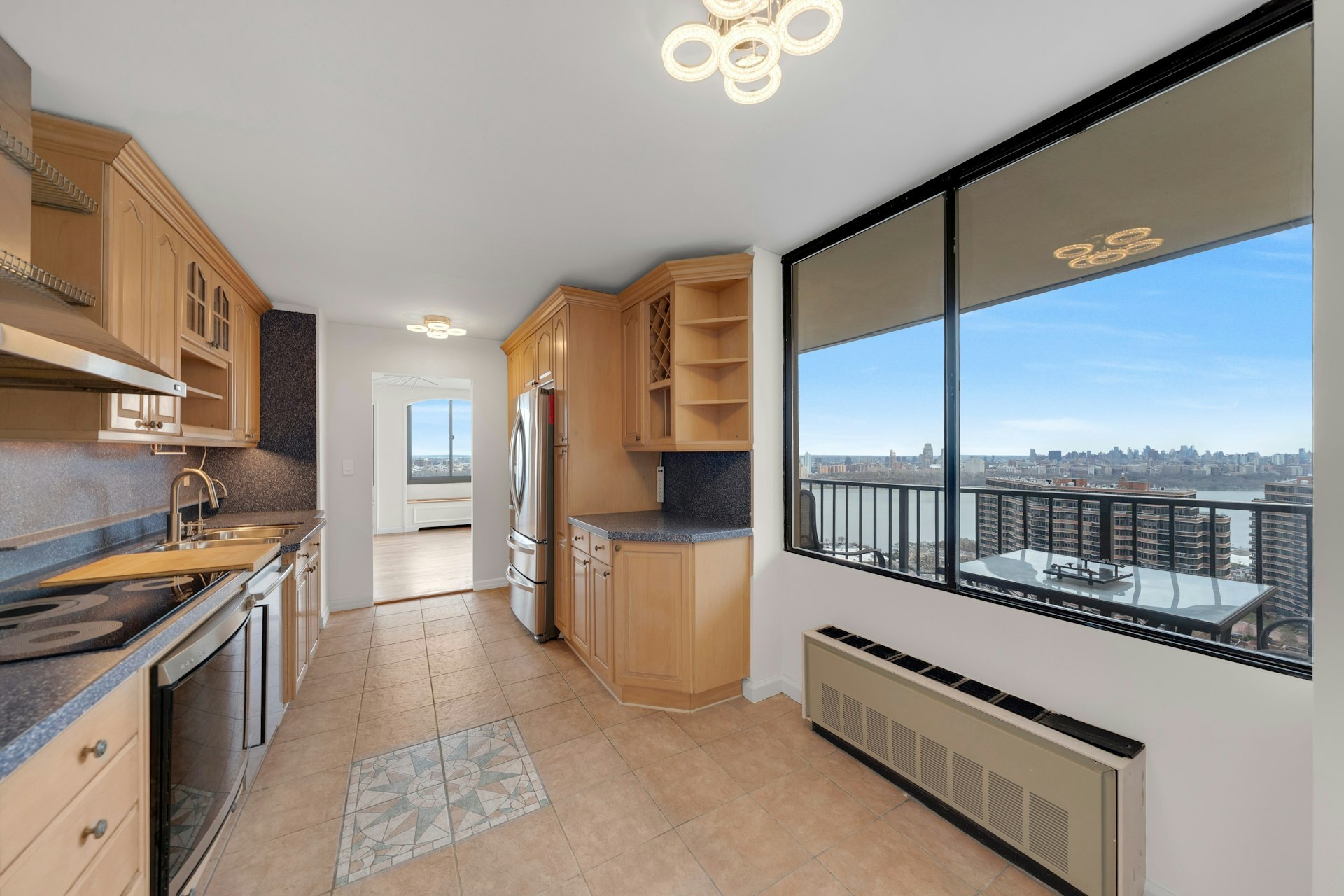 Building Photo - 300 Winston Dr