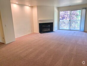 Building Photo - Upstairs 2 Bedroom 2 Bath Unit with a Beau...