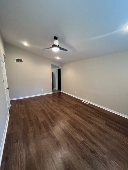 Building Photo - 5206 Monticello Ave