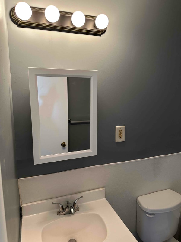 Building Photo - 149 E 1st St