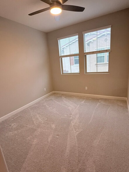 Building Photo - 1118 Delpy View Point