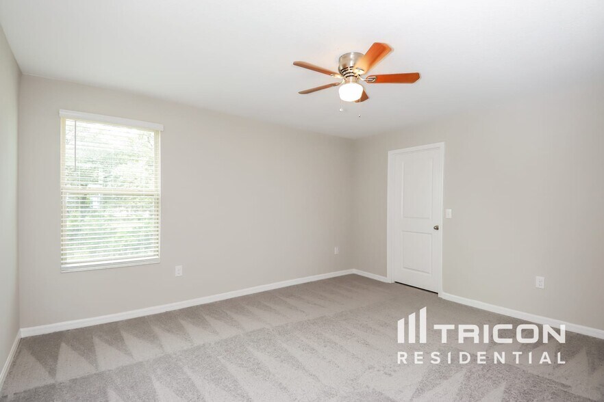 Building Photo - 12737 Lemon Pepper Dr