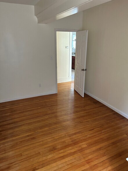 1st Bedroom Pic 2 - 415 NY-146