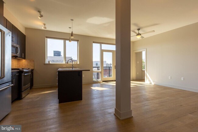 Building Photo - 1646 S 12th St
