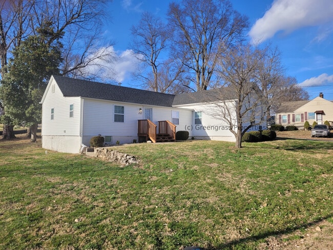 Front of house - 205 S 6th St