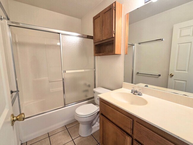 Building Photo - 3-Bed, 2-Bath Home for Rent in Kempner, TX
