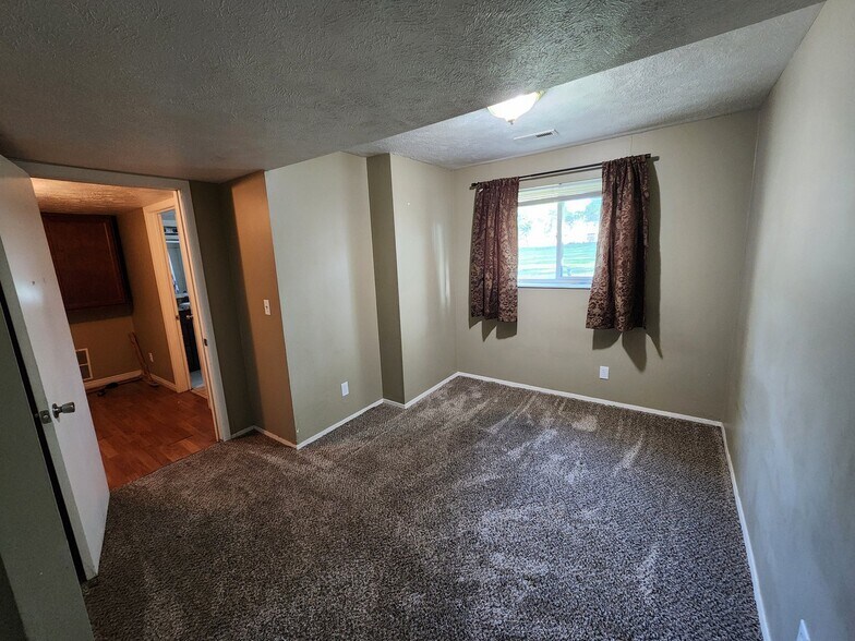 Building Photo - 6263 W 4305 S