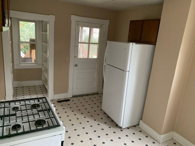 Building Photo - 1625 Latrobe St