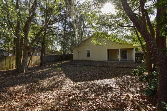 Building Photo - 8318 SW 64th Place (Hickory Forest)