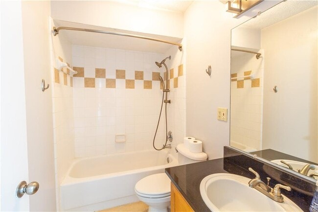 Building Photo - 2955 Seven Pines Ln