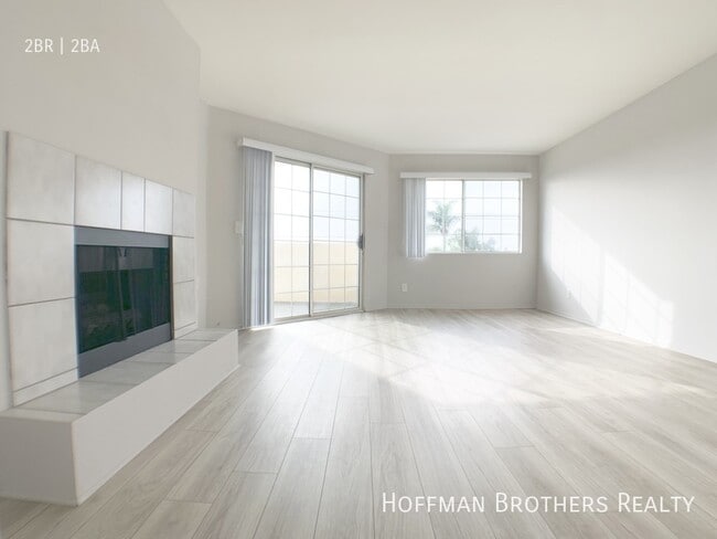 Building Photo - 4280 Lindblade Dr