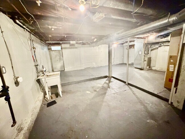 Building Photo - 1133 Wade St