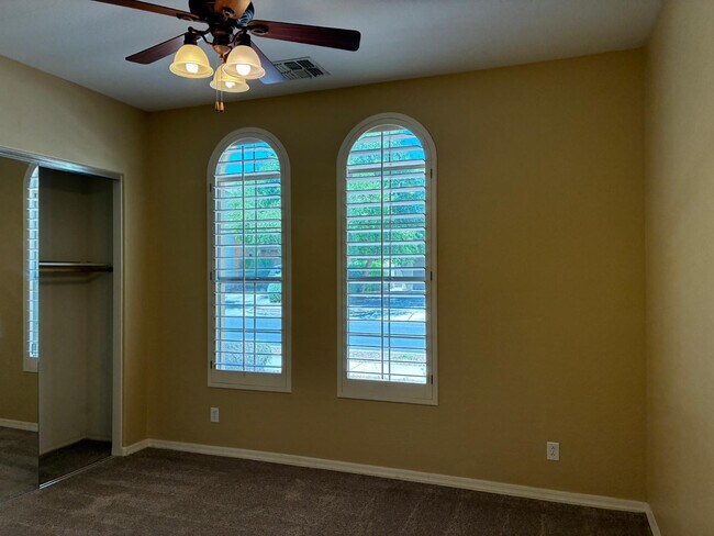 Building Photo - 20973 W Cora Vista