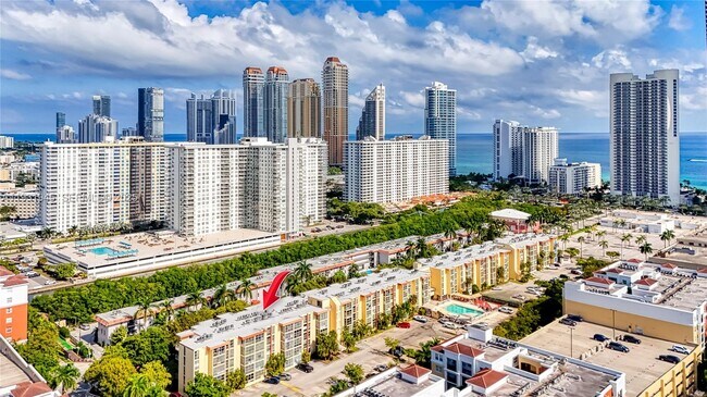 Building Photo - 210 172nd St