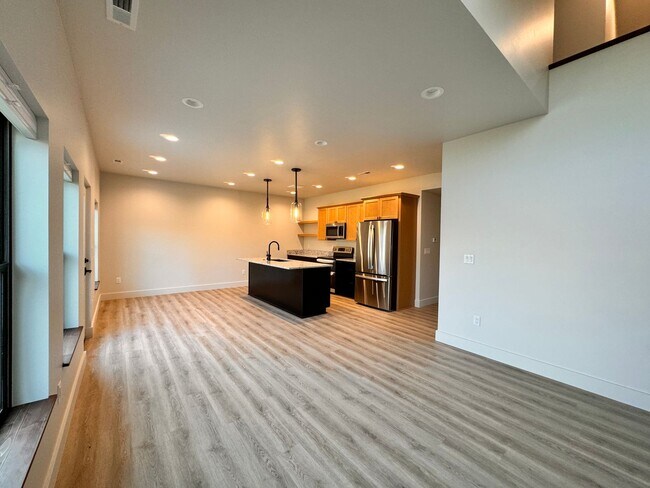 Building Photo - Modern, Spacious 3-Bedroom Townhome in the...