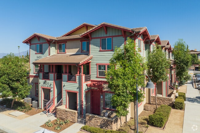 Primary Photo - Rosena Fountains Apartments
