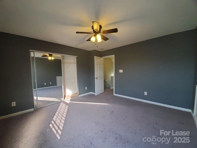 Building Photo - 10623 Campion Ct