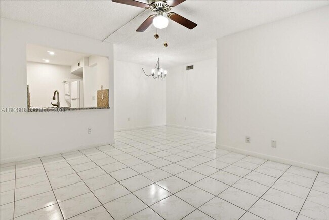 Building Photo - 14861 SW 104th St