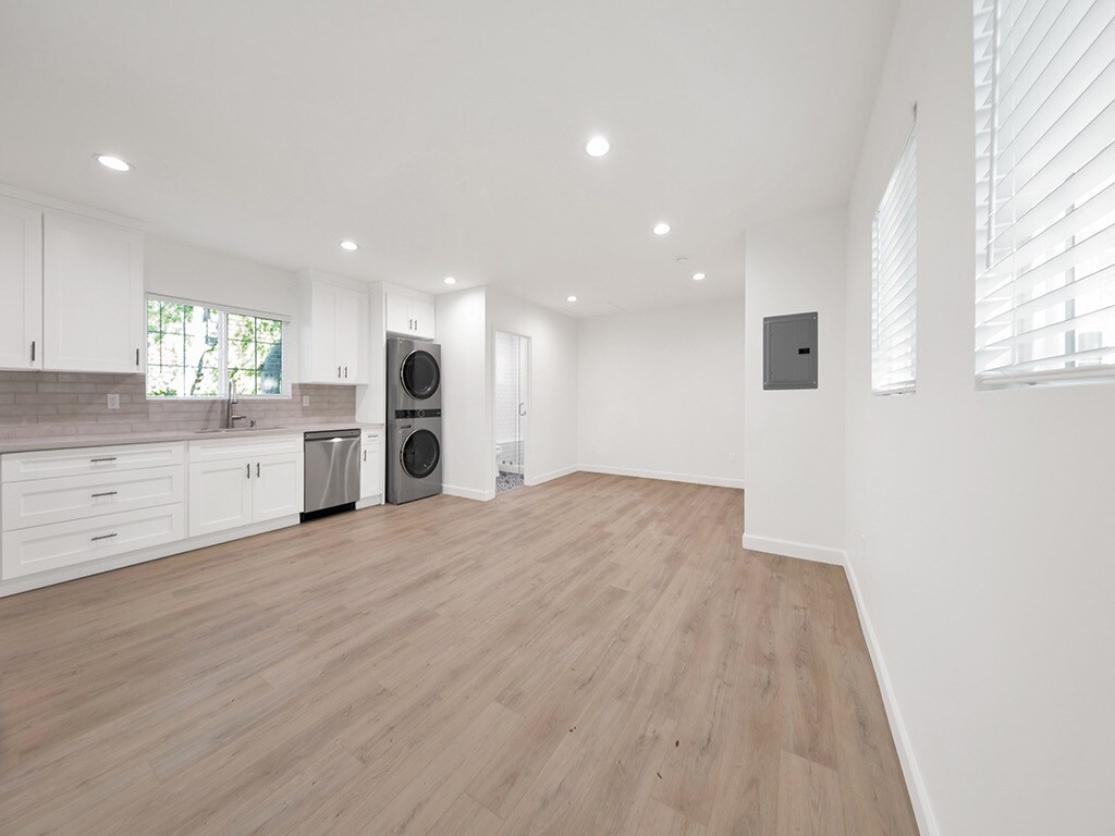 Building Photo - 16830 Killion St