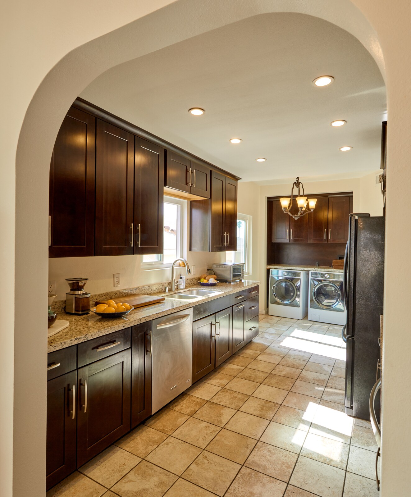 Building Photo - 817 10th St