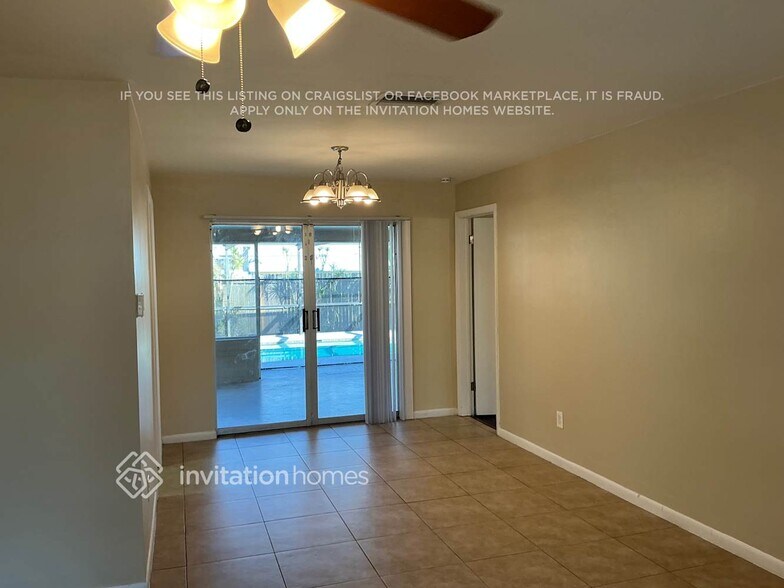 Building Photo - 1007 Macrae Ave