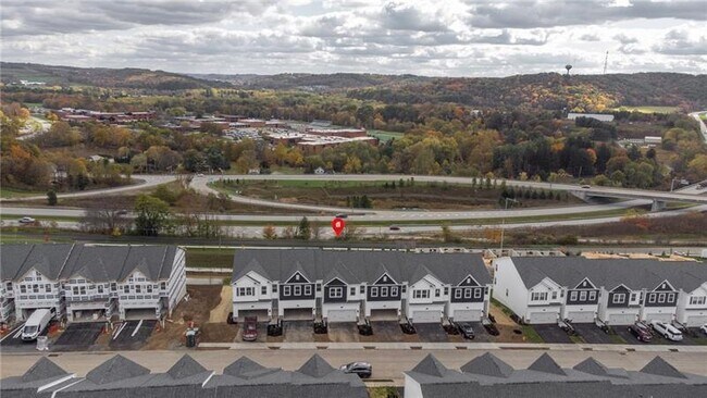 Building Photo - 130 Scotland Ln