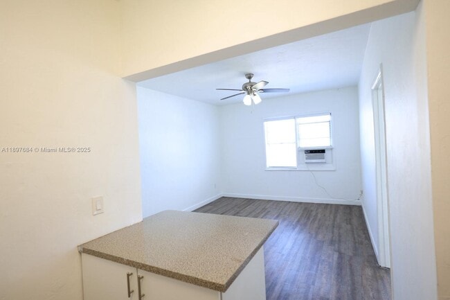 Building Photo - 2300 W Flagler St