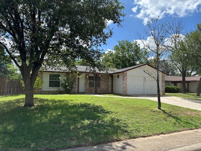 Primary Photo - 8231 Meadow Forest St