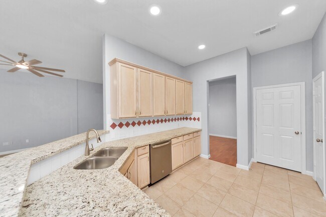 Building Photo - 1819 Misty Falls Ln