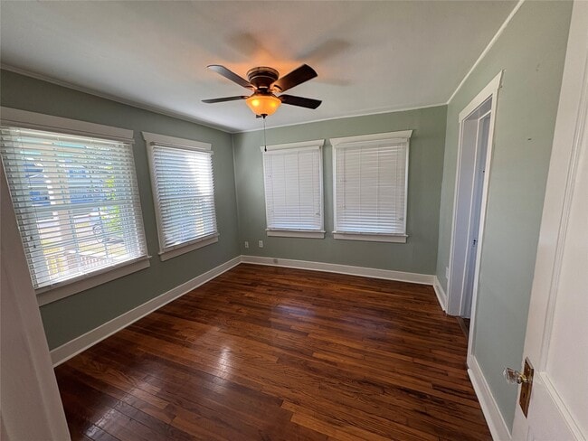 Building Photo - 510 Hicks St