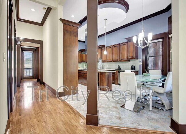 Building Photo - 250 Moss Creek Walk